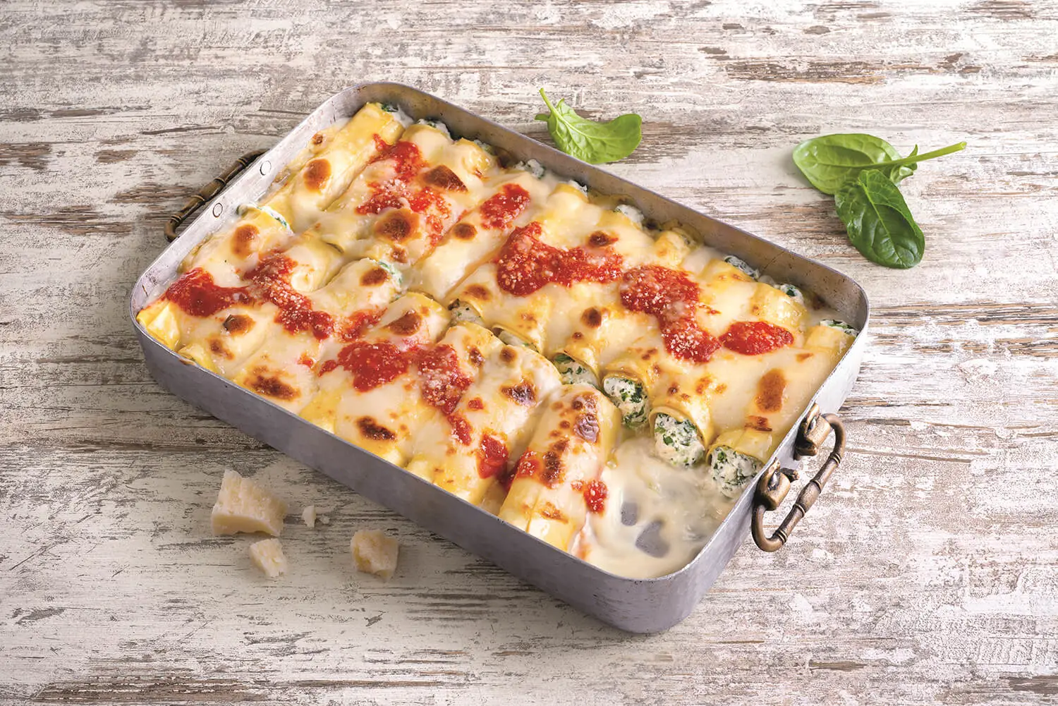 Sunday-style Cannelloni with ricotta cheese and spinach
