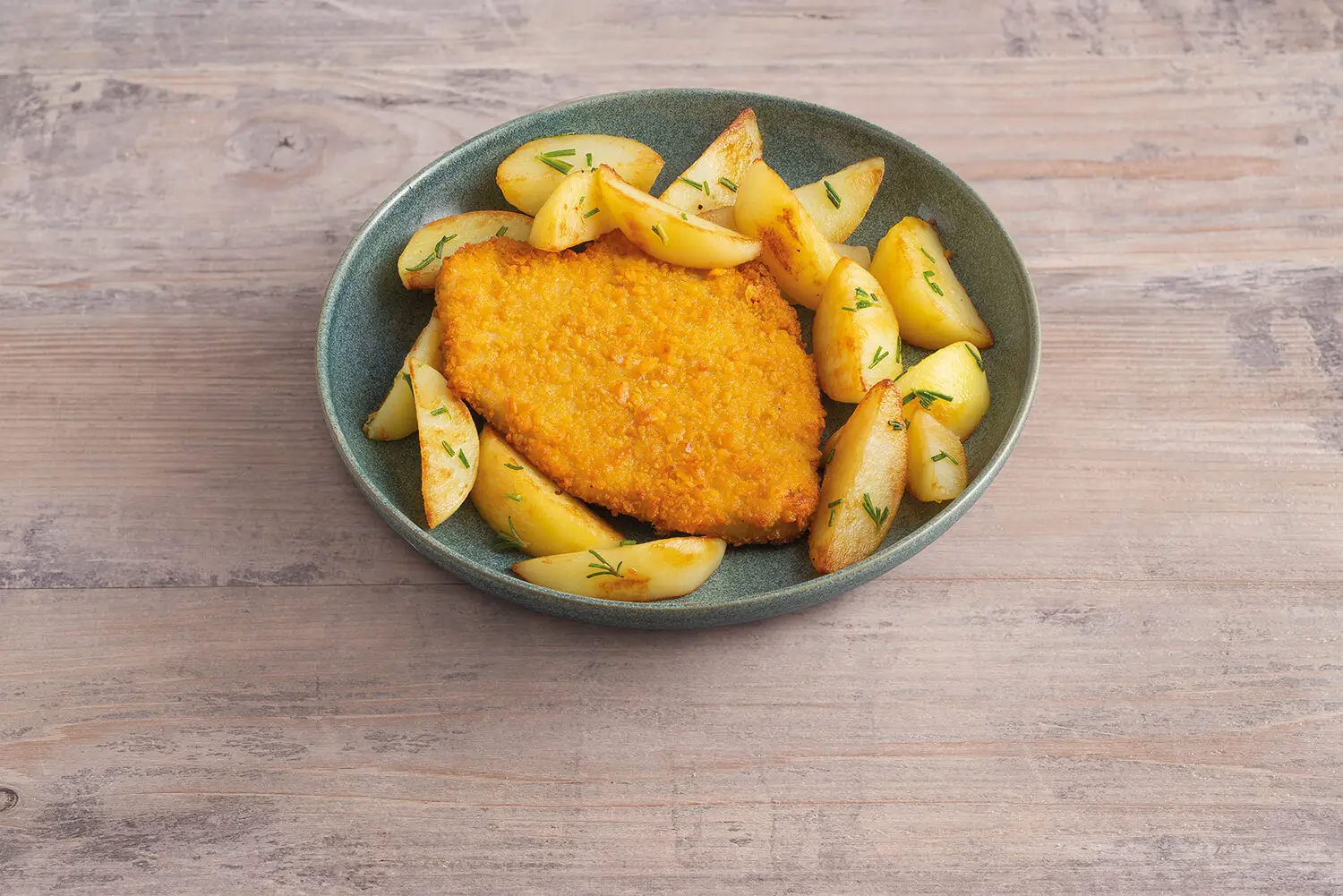 Chicken cutlet with potatoes