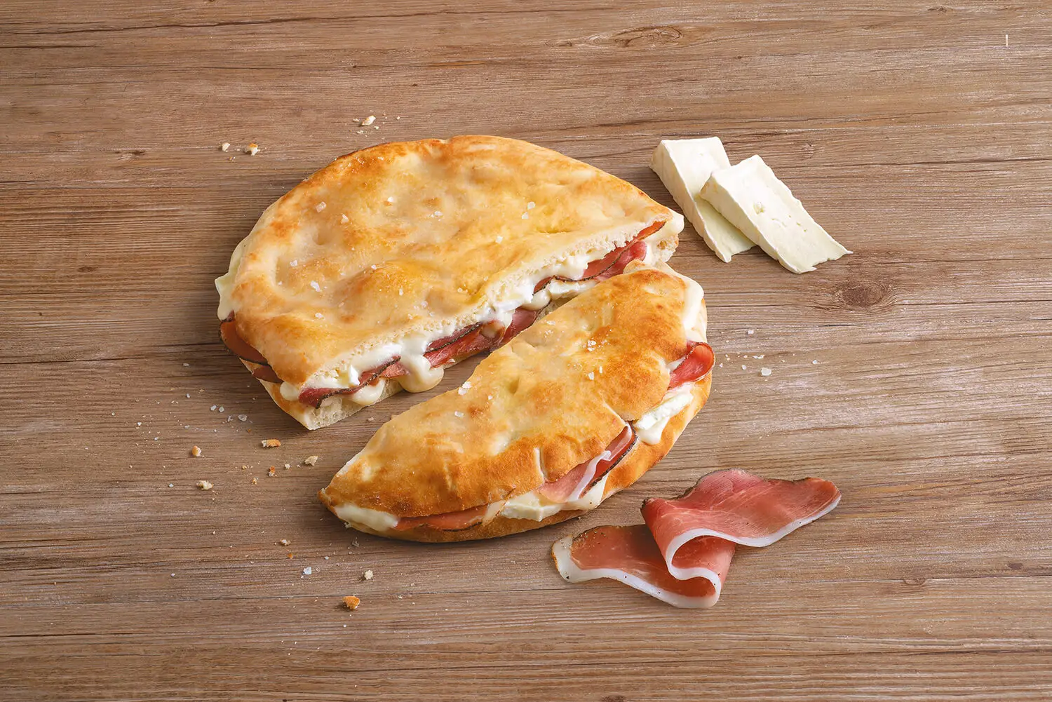 Focaccia with speck and brie