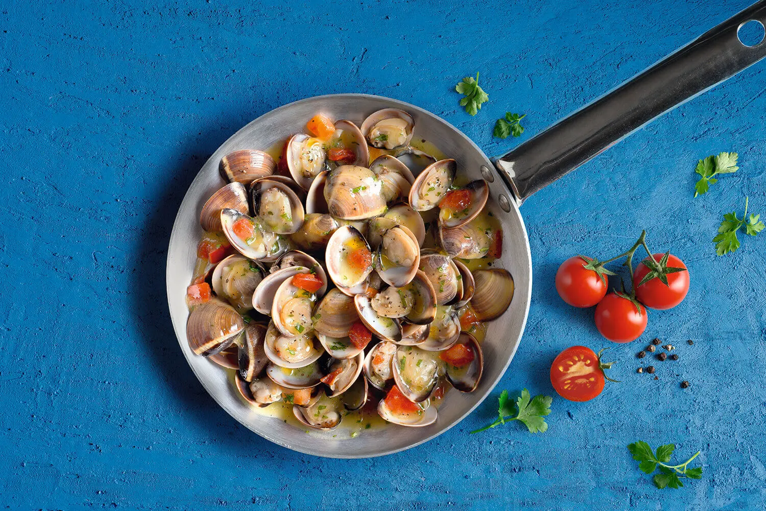 Stir-fried clams